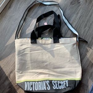 NWT 2-1 Victoria’s Secret Bag and cooler